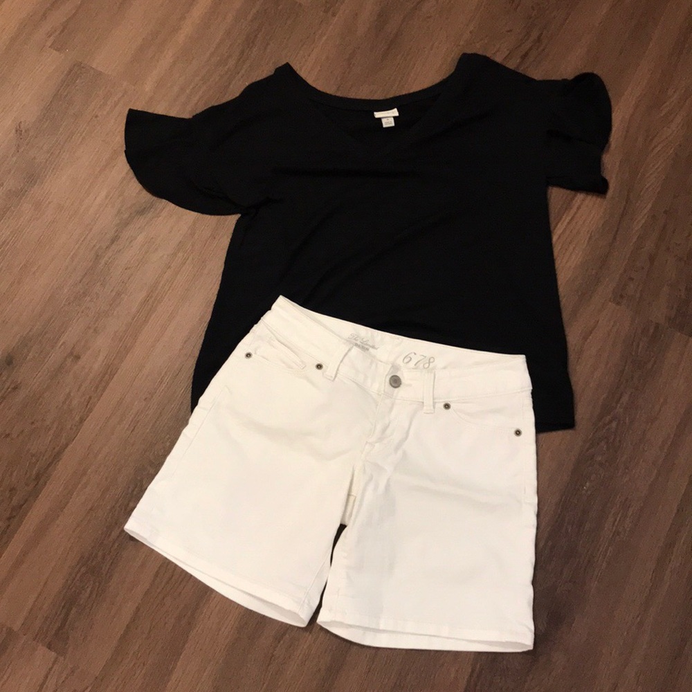 The Limited White Shorts Size 0